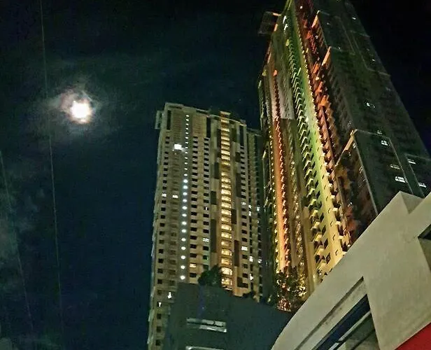42nd Floor With Pool At Horizon 101 Tower 2 Appartamento